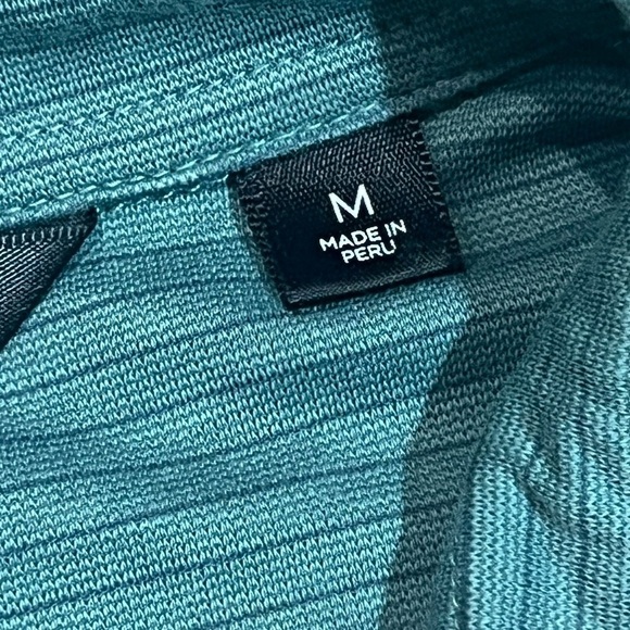 Travis Mathew Medium Knit Stripe Stretch Fitted Polo Shirt Front Pocket - Picture 5 of 9